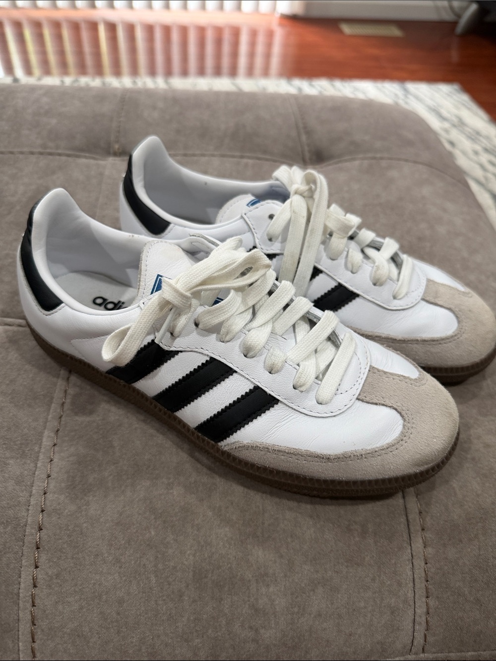 adidas Samba OG Classic Sneakers Women’s 8 White/Black/Gum - Picture 2 of 7
